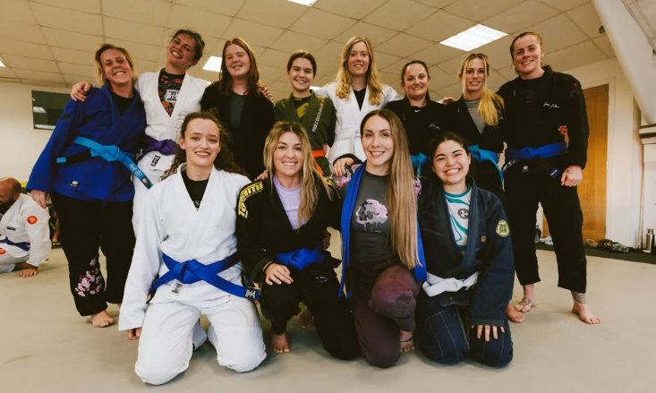 Members of the Poole BJJ women's class together on the mats